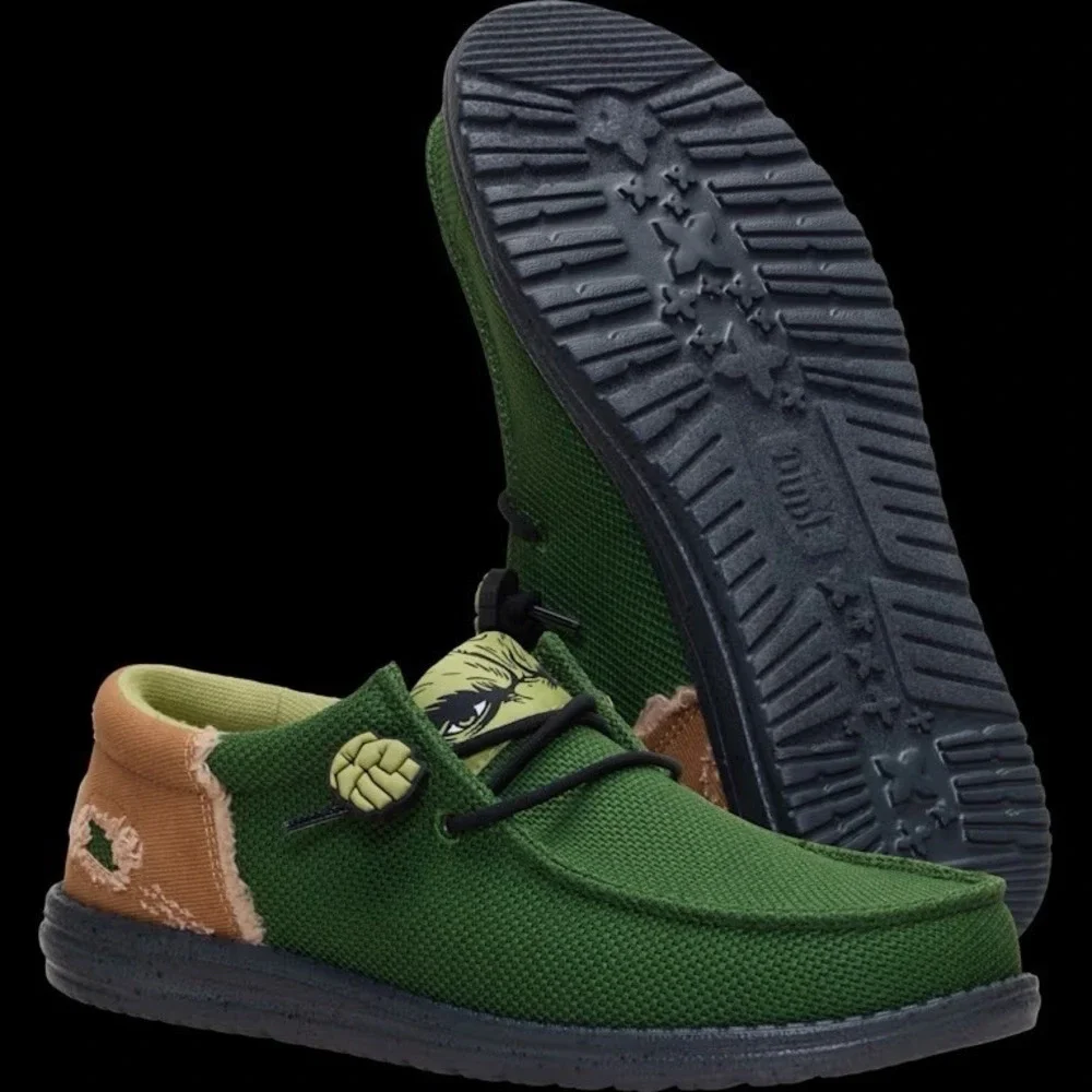 NEW Hey Dude Marvel Hulk Wally Funk Men's Slip On Shoes Sz 10 In Hand